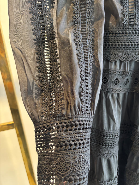 חליפה אלגנטית